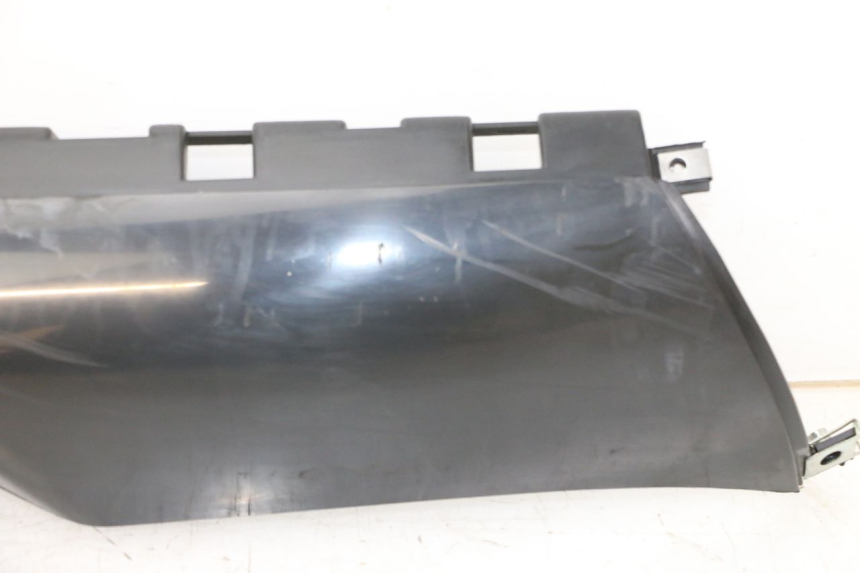 photo de PRAWA LISTWA BOCZNA PIAGGIO NRG POWER PUREJET 50 (2018 - 2021) - Widok ogólny