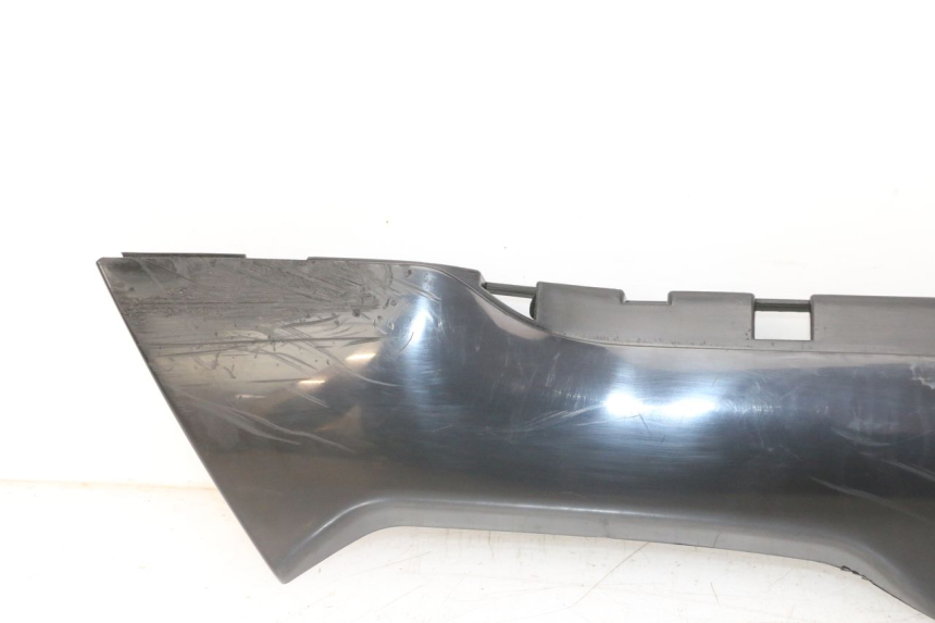 photo de PRAWA LISTWA BOCZNA PIAGGIO NRG POWER PUREJET 50 (2018 - 2021) - Stan powierzchni