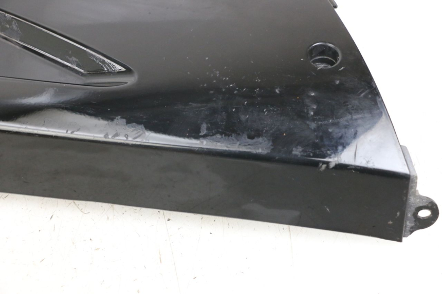 photo de PRAWA LISTWA PROGOWA DAELIM S3 125 (2010 - 2017) - Inny kąt widzenia