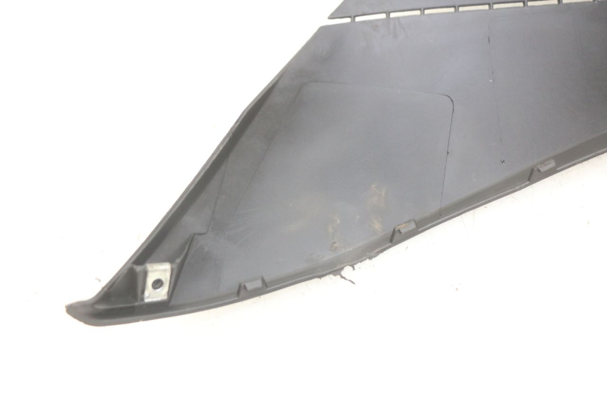 photo de PRAWA LISTWA PROGOWA JM MOTORS SANTANA 50 (2014 - 2023) - Inny kąt widzenia