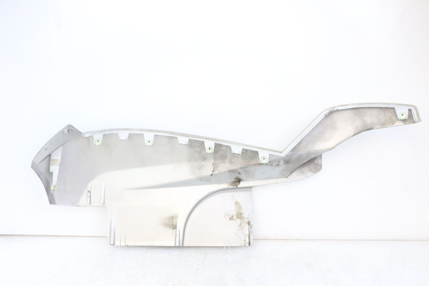 photo de PRAWY PROG PEUGEOT SATELIS 125 (2010 - 2012) - Zbliżenie techniczne