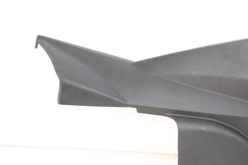 photo de PRAWA LISTWA BOCZNA PEUGEOT SATELIS 125 (2013 - 2018) - Stan powierzchni