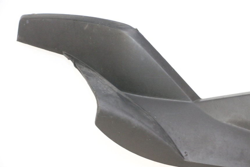 photo de PRAWA LISTWA PROGOWA PEUGEOT SATELIS 125 (2006 - 2009) - Widok z bliska