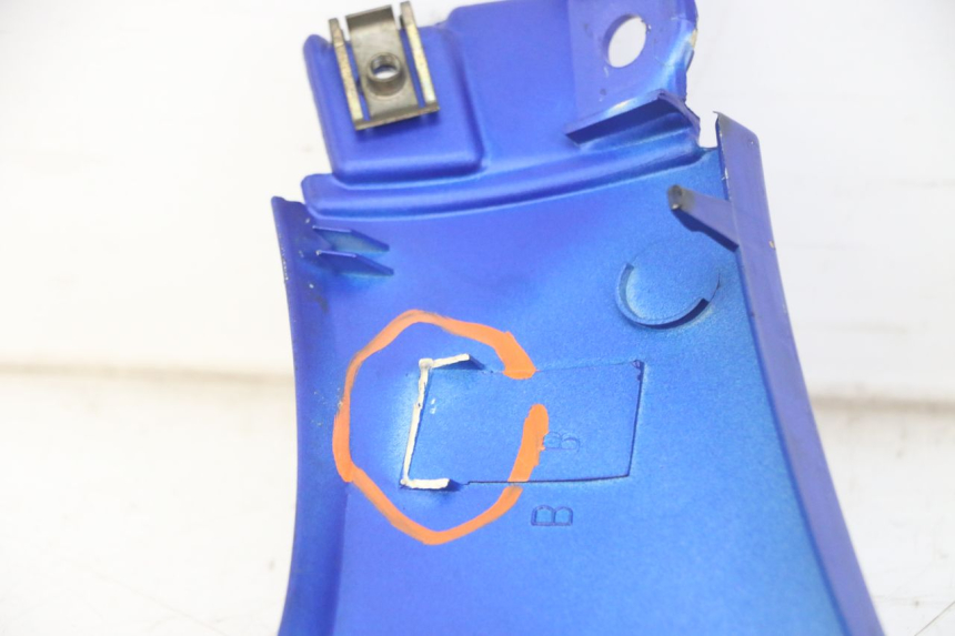 photo de PRAWA LISTWA BOCZNA PEUGEOT SPEEDFIGHT 2 LC 50 (2000 - 2009) - Część sprawdzona