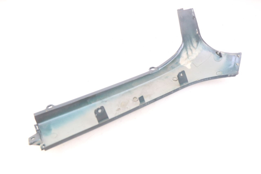 photo de PRAWY PROG PEUGEOT SV 125 (1991 - 1994) - Punkty mocowania