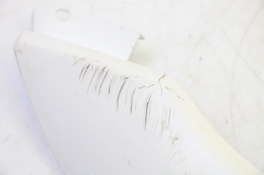 photo de PRAWA LISTWA BOCZNA PEUGEOT TWEET PRO EFI 4T 50 (2021 - 2022) - Inny kąt widzenia