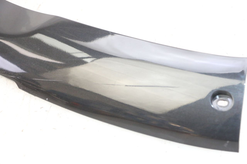 photo de PRAWA LISTWA BOCZNA MBK WAAP 125 (2008 - 2013) - Inny kąt widzenia