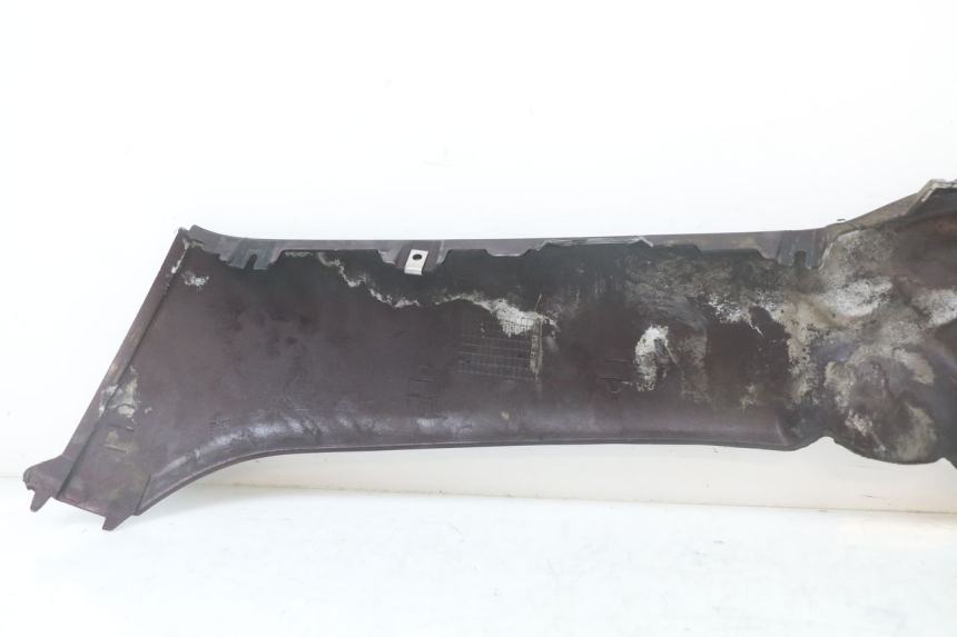 photo de PRAWA LISTWA BOCZNA PIAGGIO X8 125 (2004 - 2007) - Widok ogólny