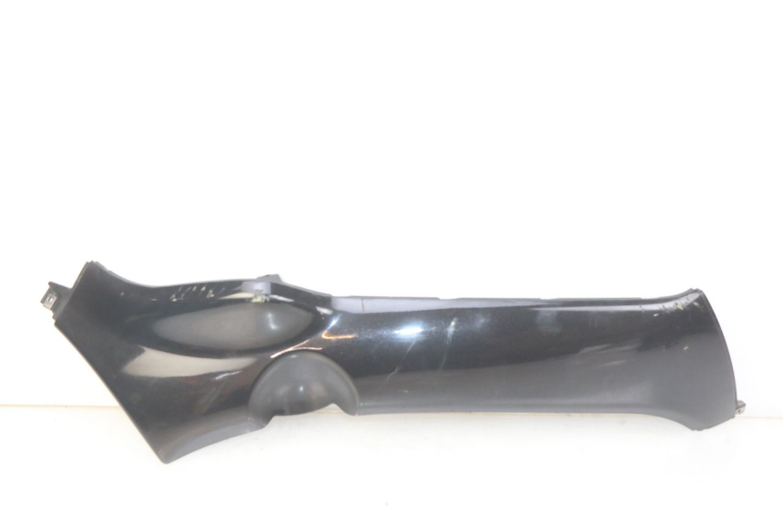 photo de PRAWA LISTWA NADWOZIA PIAGGIO XEVO - X EVO 125 (2007 - 2017) - Widok główny