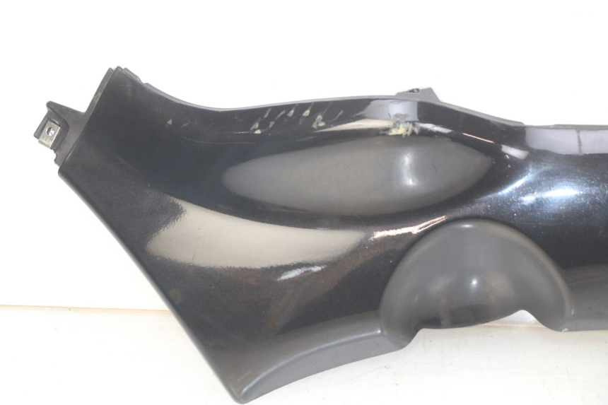 photo de PRAWA LISTWA NADWOZIA PIAGGIO XEVO - X EVO 125 (2007 - 2017) - Widok produktu