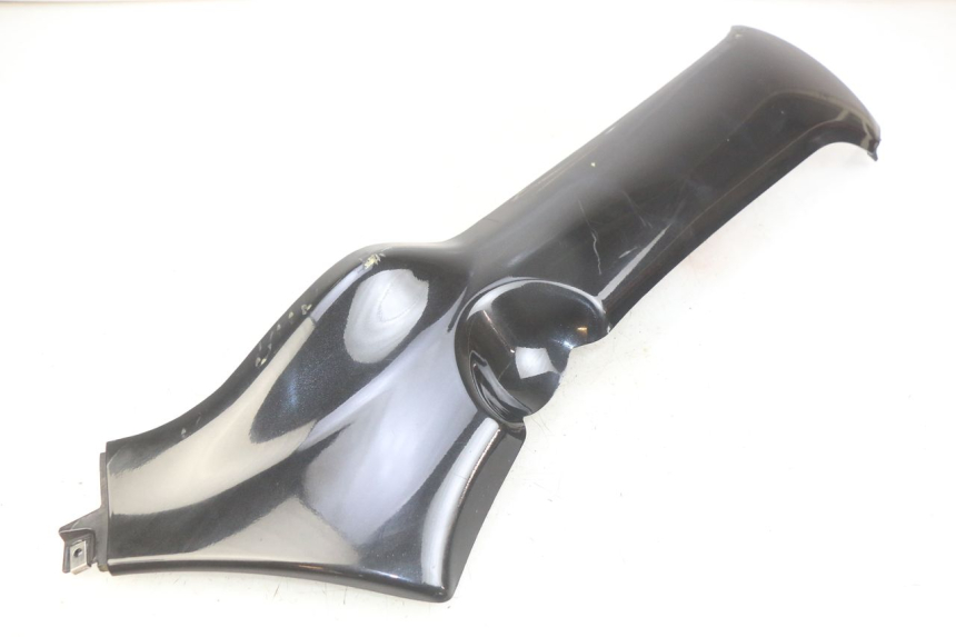 photo de PRAWA LISTWA NADWOZIA PIAGGIO XEVO - X EVO 125 (2007 - 2017) - Inny kąt widzenia