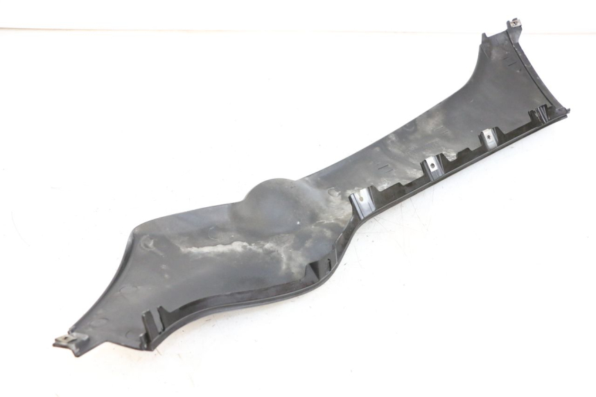 photo de PRAWA LISTWA NADWOZIA PIAGGIO XEVO - X EVO 125 (2007 - 2017) - Inny kąt widzenia