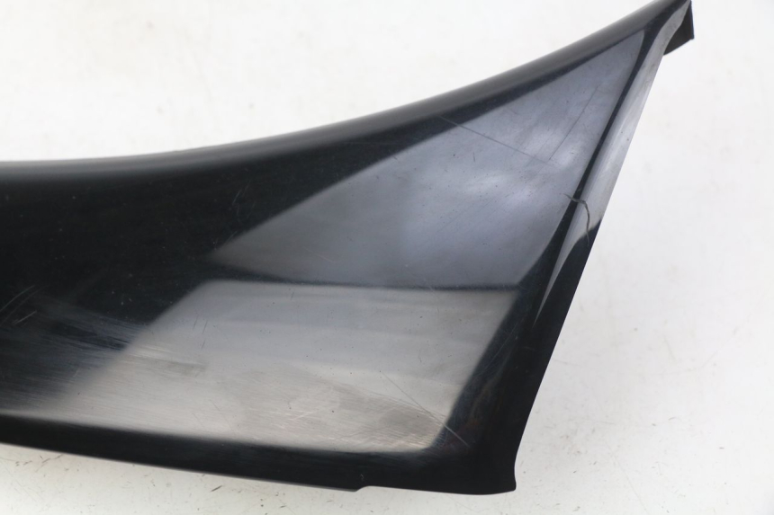 photo de PRAWA LISTWA BOCZNA YAMAHA XP T-MAX TMAX ABS 530 (2012 - 2015) - Zoom stanu zużycia