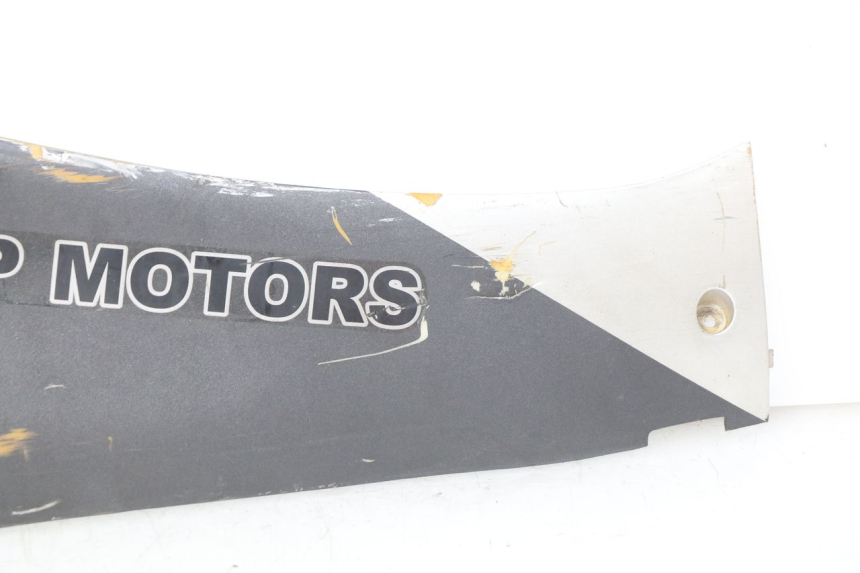 photo de PRAWA LISTWA PROGOWA YIYING YY50QT-10 50 (2007 - 2022) - Punkty mocowania