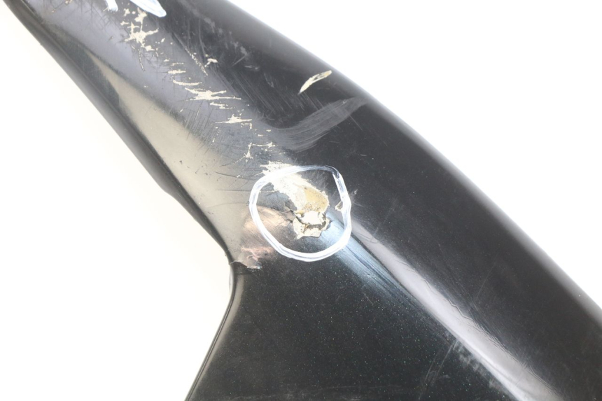 photo de PRAWA LISTWA BOCZNA YAMAHA YZF R1 1000 (2007 - 2008) - Zbliżenie komponentów