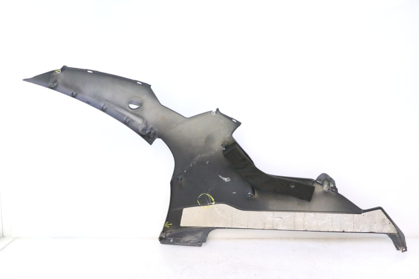 photo de PRAWA LISTWA BOCZNA YAMAHA YZF R6 600 (2008 - 2009) - Szczegóły charakterystyczne