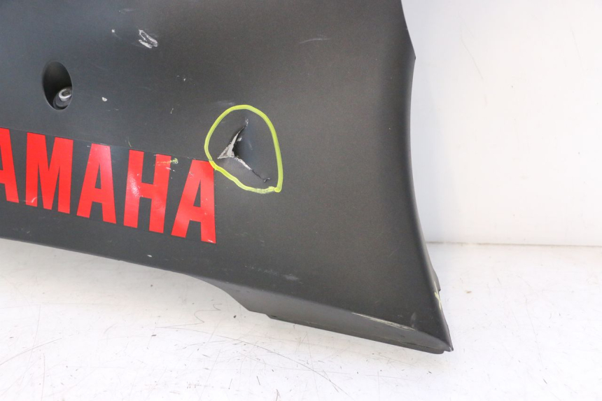 photo de PRAWA LISTWA BOCZNA YAMAHA YZF R6 600 (2008 - 2009) - Zbliżenie techniczne