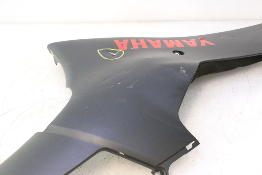 photo de PRAWA LISTWA BOCZNA YAMAHA YZF R6 600 (2008 - 2009) - Oznaczenia i referencje