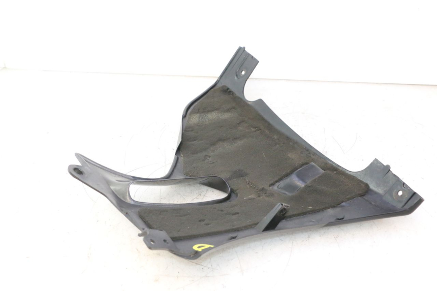 photo de PRAWA LISTWA BOCZNA KAWASAKI ZZR 600 (1995 - 2004) - Oznaczenia i referencje