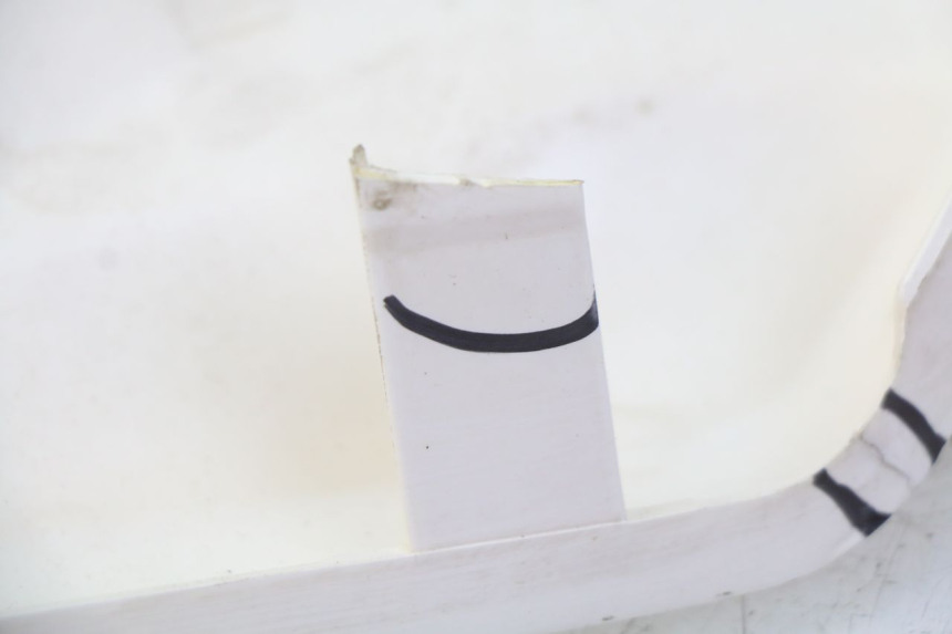 photo de progi boczne PEUGEOT E-VIVACITY 1 (2012 - 2018) - Punkty mocowania