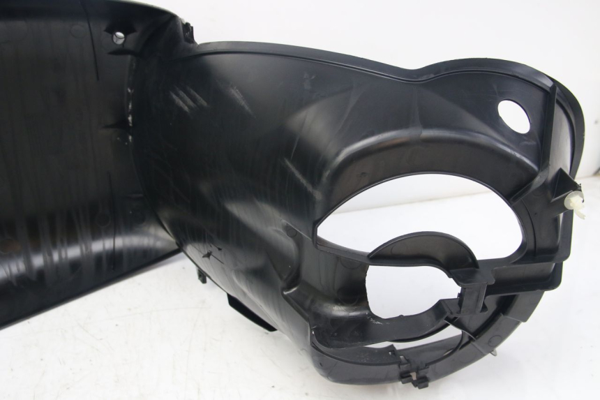 photo de PROGIEBIEŃ NADWOZIA YAMAHA D'ELIGHT DELIGHT 125 (2017 - 2020) - Oznaczenia i referencje