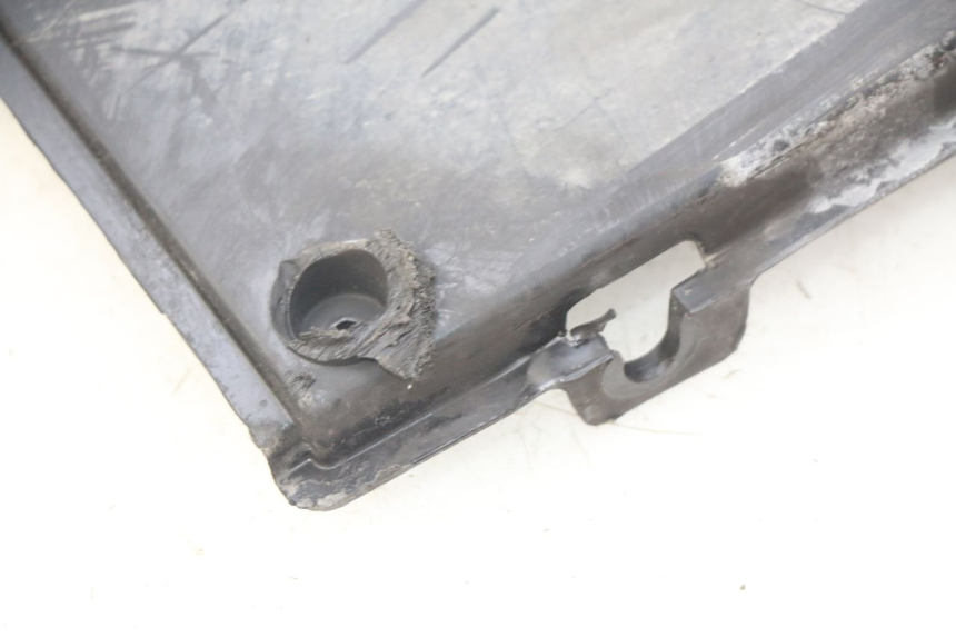 photo de PROGIEBIEŃ NADWOZIA HONDA FES S-WING SWING ABS 125 (2007 - 2015) - Zoom stanu zużycia