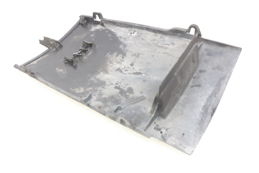 photo de PROGIEBIEŃ NADWOZIA HONDA FES S-WING SWING ABS 125 (2007 - 2015) - Inny kąt widzenia