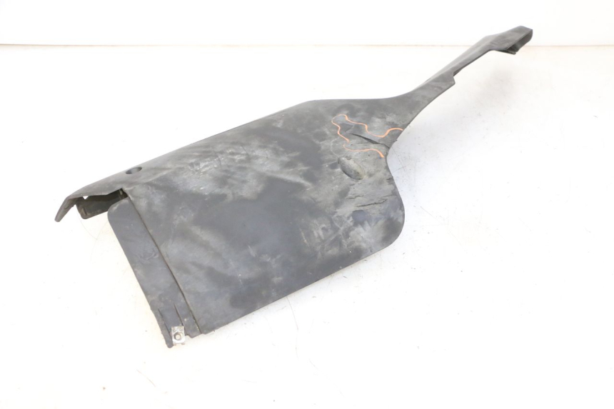 photo de LEWY PROG WLOTU POWIETRZA QUADRO 4 4D 350 (2015 - 2018) - Punkty mocowania