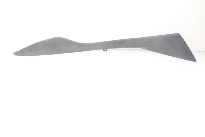 photo de LEWY PROG WLOTU POWIETRZA SUZUKI AN BURGMAN 400 (2006 - 2010) - Widok główny