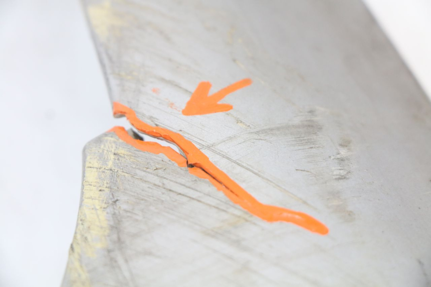 photo de LEWY PROG WÓZKA BMW C1 125 (2000 - 2003) - Stan powierzchni