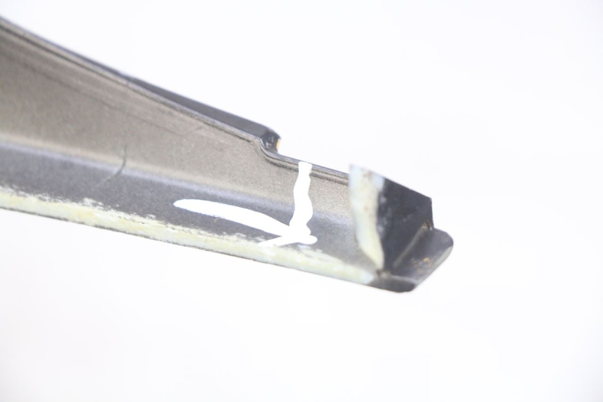 photo de LEWY PROG WLOTU POWIETRZA PEUGEOT CITYSTAR 125 (2011 - 2017) - Inny kąt widzenia