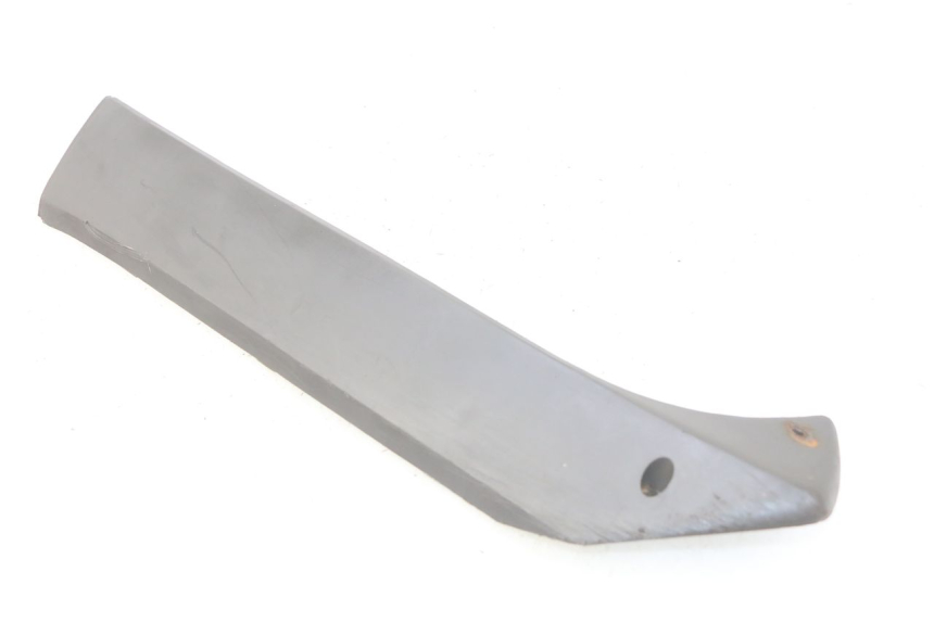 photo de LEWY PROG WZMACNIAJĄCY SUZUKI CP 80 (1985 - 1996) - Zbliżenie techniczne