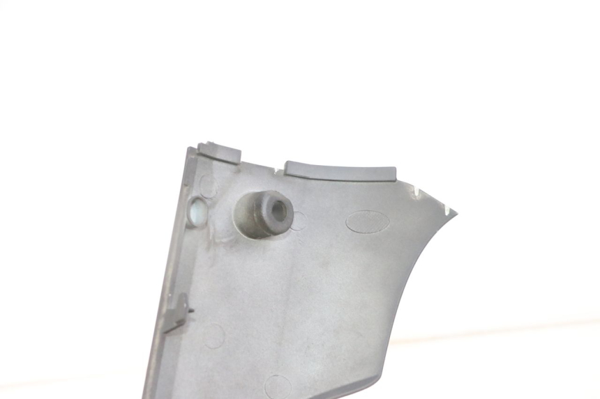 photo de LEWY PROG WLOTU POWIETRZA SYM FIDDLE 3 III 50 (2014 - 2020) - Zoom stanu zużycia