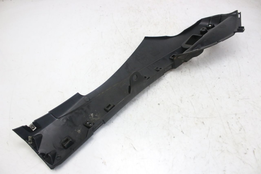 photo de LEWY PROG WLOTU POWIETRZA PIAGGIO FLY 4T 50 (2013 - 2017) - Zoom stanu zużycia