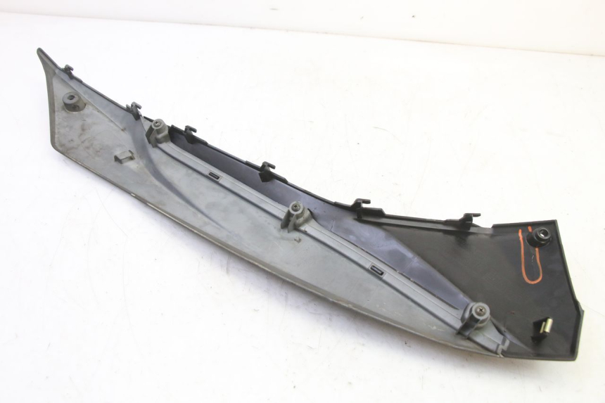 photo de LEWY PROG WLOTU POWIETRZA SYM JET 14 4T 50 (2018 - 2022) - Punkty mocowania