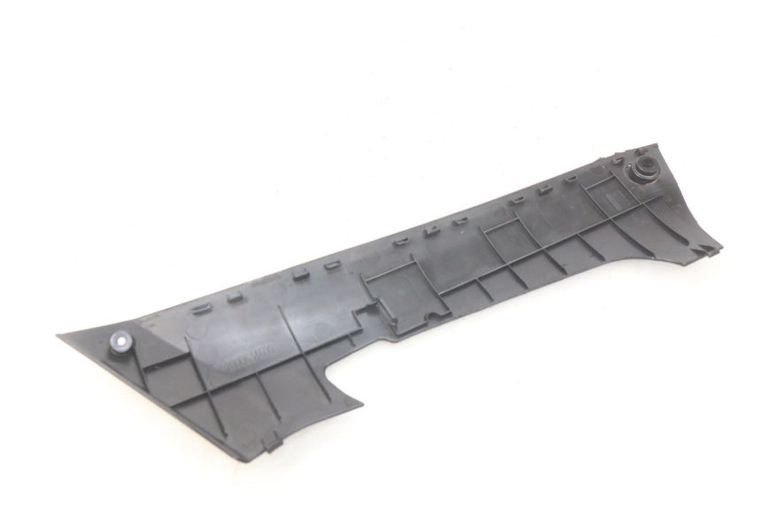 photo de LEWY PROG WZMACNIAJĄCY KAROSERIĘ PEUGEOT KISBEE 2T 50 (2010 - 2017) - Zbliżenie techniczne