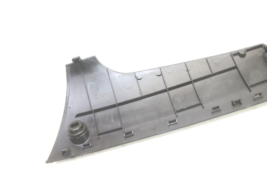 photo de LEWY PROG WZMACNIAJĄCY KAROSERIĘ PEUGEOT KISBEE 2T 50 (2010 - 2017) - Stan powierzchni