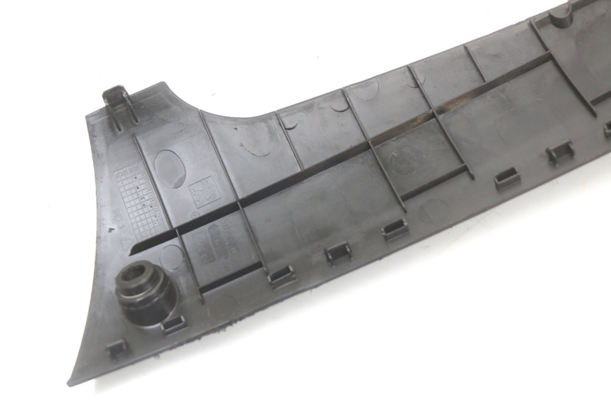 photo de LEWY PROG WLOTU POWIETRZA PEUGEOT KISBEE 4T 50 (2010 - 2017) - Punkty mocowania