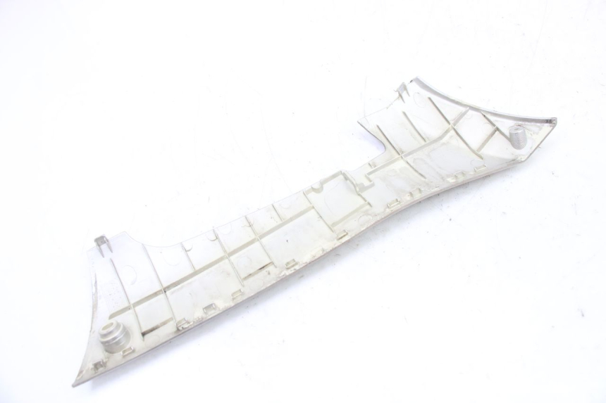 photo de LEWY PROG WLOTU POWIETRZA PEUGEOT KISBEE 4T 50 (2018 - 2022) - Zbliżenie techniczne