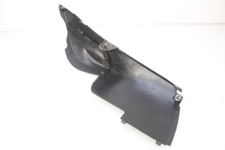 photo de LEWY PROG WLOTU POWIETRZA PIAGGIO LIBERTY IGET 4T 50 (2015 - 2020) - Inny kąt widzenia