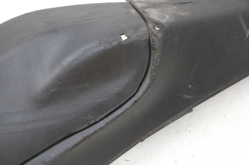 photo de LEWY PROG WLOTU POWIETRZA PIAGGIO LIBERTY IGET 4T 50 (2015 - 2020) - Punkty mocowania