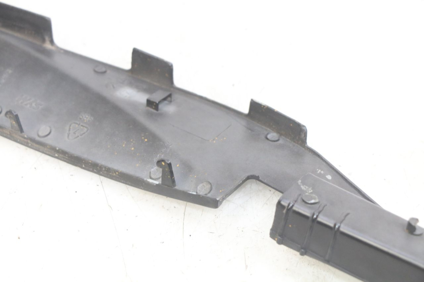 photo de LEWY PROG WLOTU POWIETRZA SYM MIO 50 (2011 - 2017) - Inny kąt widzenia