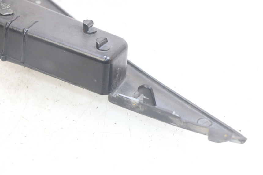 photo de LEWY PROG WLOTU POWIETRZA SYM MIO 50 (2011 - 2017) - Zbliżenie techniczne