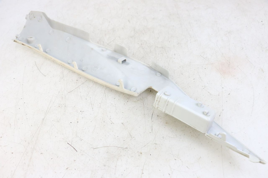 photo de LEWY PROG WLOTU POWIETRZA SYM MIO 50 (2011 - 2017) - Zoom stanu zużycia