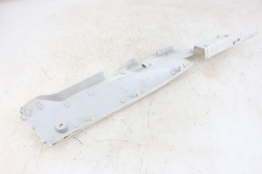 photo de LEWY PROG WLOTU POWIETRZA SYM MIO 50 (2011 - 2017) - Inny kąt widzenia