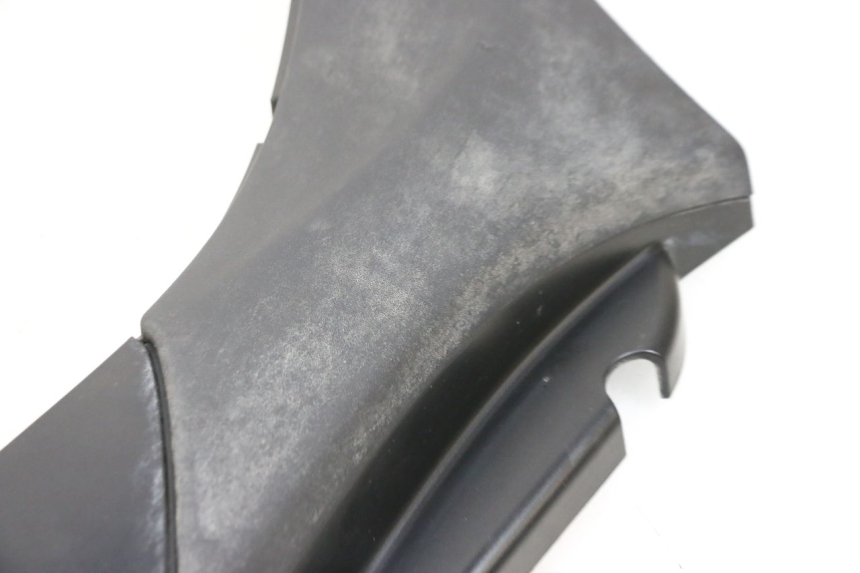 photo de LEWY PROG WLOTU POWIETRZA PIAGGIO MP3 HPE 350 (2018 - 2020) - Szczegół części