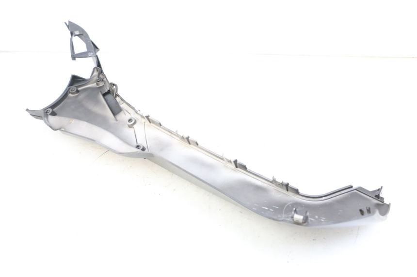 photo de LEWY PROG WLOTU POWIETRZA PIAGGIO MP3 HPE 350 (2018 - 2020) - Stan powierzchni