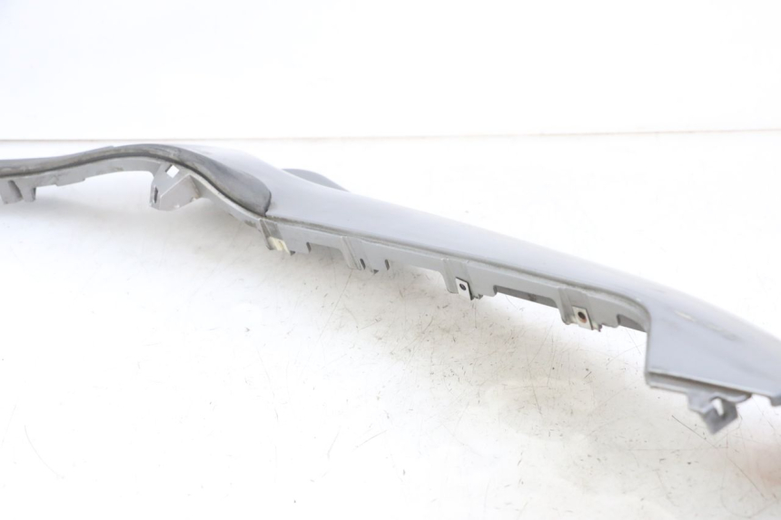 photo de LEWY PROG WZMACNIAJĄCY KAROSERIĘ PIAGGIO MP3 LT 300 (2010 - 2016) - Szczegół części