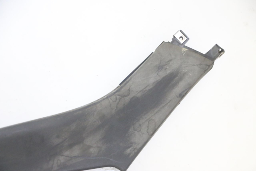 photo de LEWY PROG WZMACNIAJĄCY KAROSERIĘ PIAGGIO MP3 LT 300 (2010 - 2016) - Szczegóły charakterystyczne