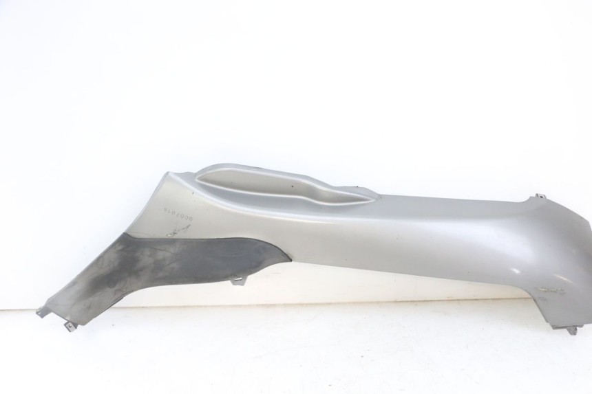 photo de LEWY PROG WZMACNIAJĄCY KAROSERIĘ PIAGGIO MP3 LT 300 (2010 - 2016) - Zoom stanu zużycia